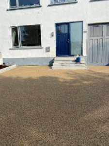 resin driveway with step