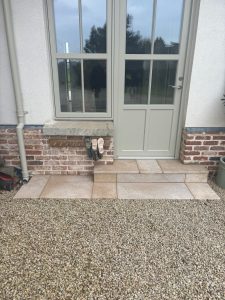 paving garden steps