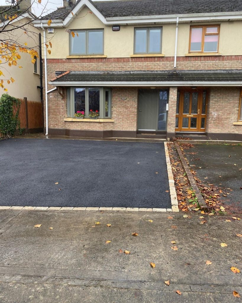 Semi Detached house new tarmac driveway